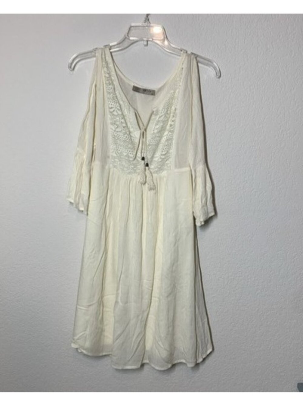 Entro Cream Boho Dress Medium Lace & Tassel Crinkle Bohemian